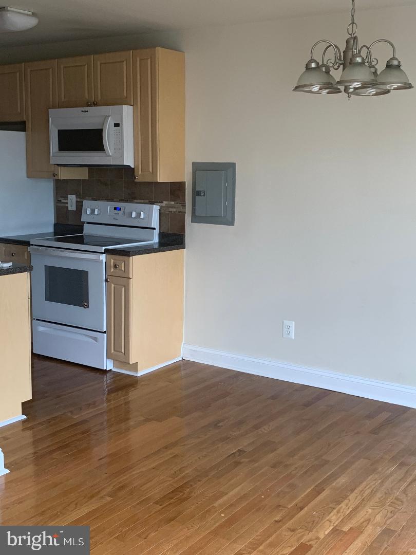 1009 Chillum Road, Unit 409 Hyattsville, MD 20782 - Photo 8 of 14