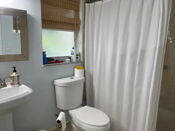 $2,200 | 3123 Southwest Natura Avenue, Deerfield Beach, FL 33441