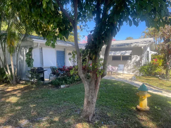 $2,200 | 3123 Southwest Natura Avenue, Deerfield Beach, FL 33441