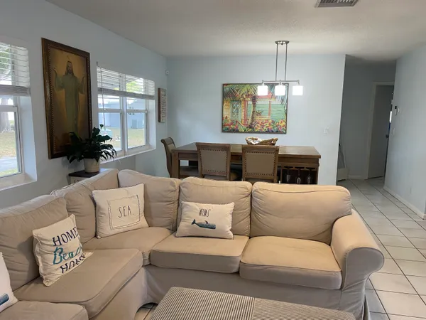 $2,200 | 3123 Southwest Natura Avenue, Deerfield Beach, FL 33441