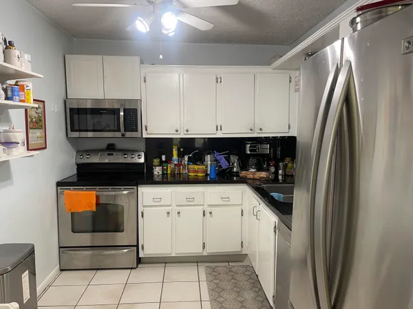 $2,200 | 3123 Southwest Natura Avenue, Deerfield Beach, FL 33441