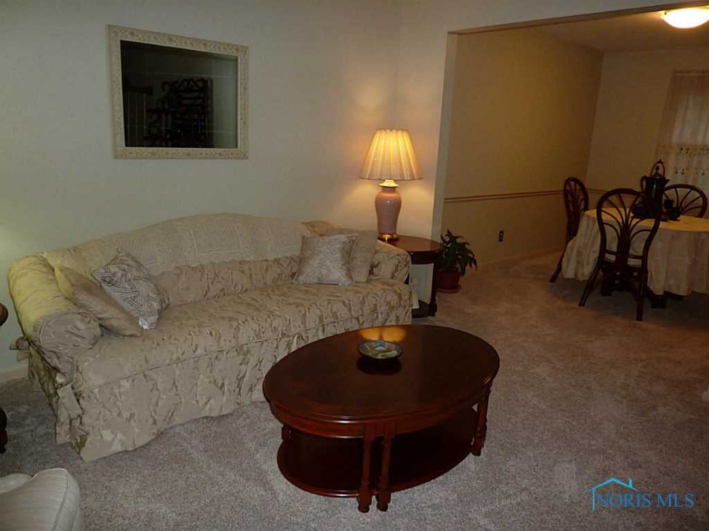 1029 Farmington Road Maumee, OH 43537 - Photo 17 of 20 Gallery Image 17