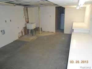 34147 Dequindre Road Troy, MI 48083 - Photo 15 of 18 DSCN0083X.jpg