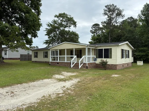 $175,000 | 51 King Arthur Drive, Whiteville, NC 28472