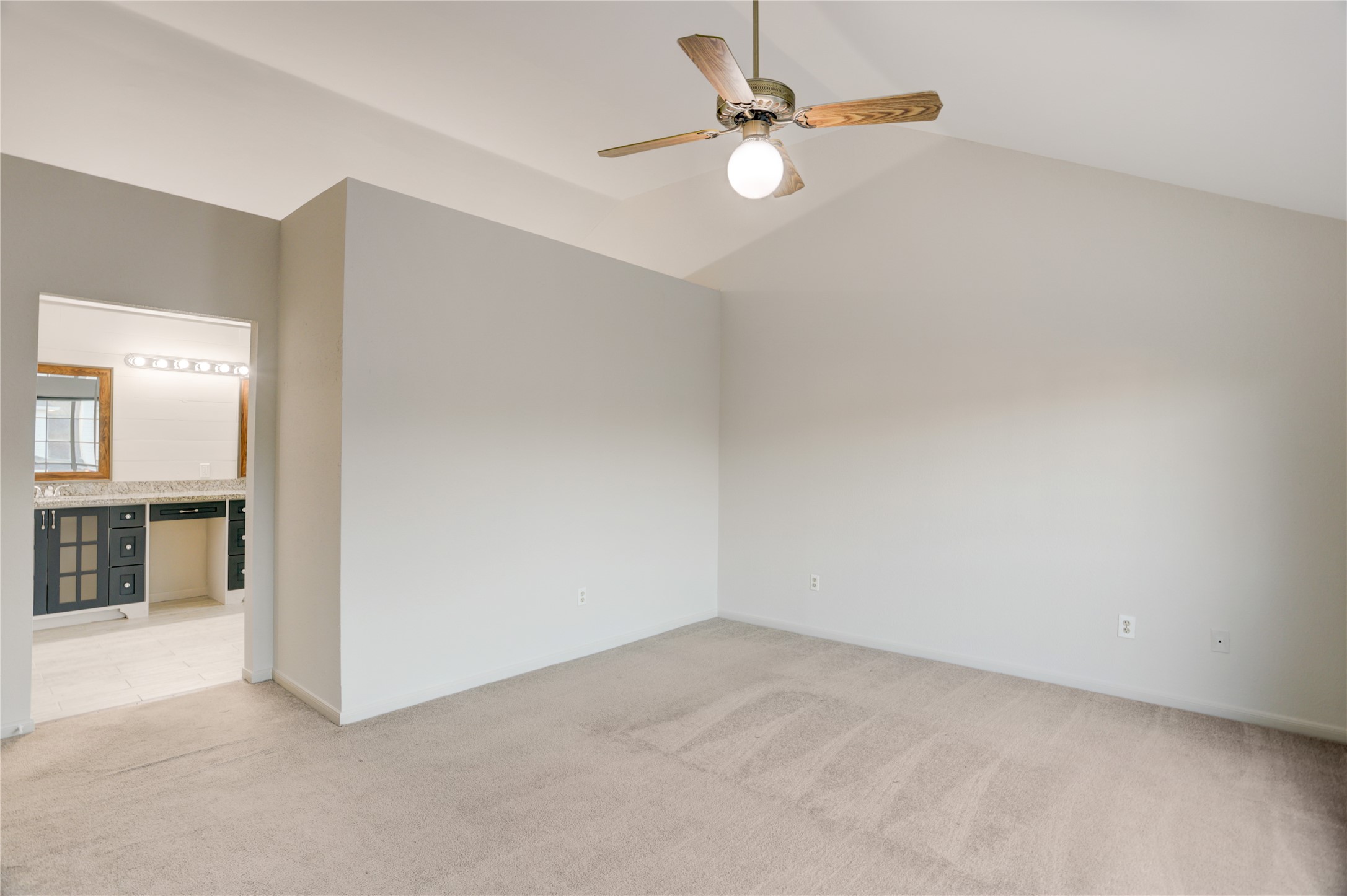 3122 Rimrock Drive Missouri City, TX 77459 - Photo 18 of 29 an empty room with fan