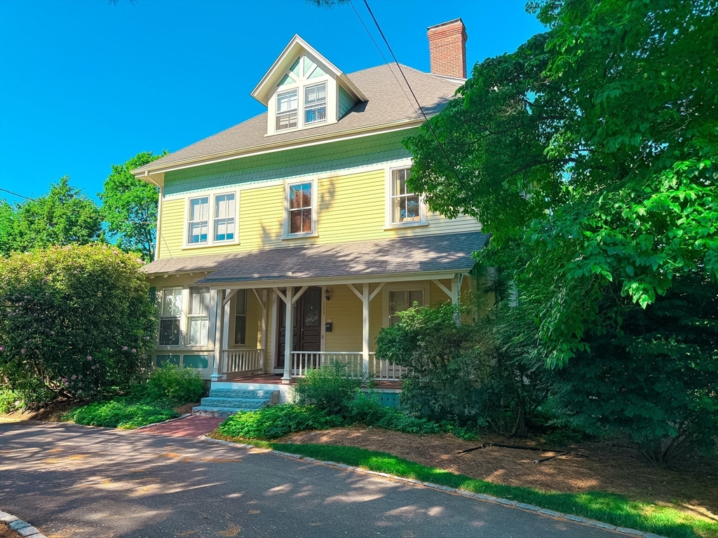 209 Bacon Street, Unit 1 Natick, MA 01760 - Photo 1 of 20