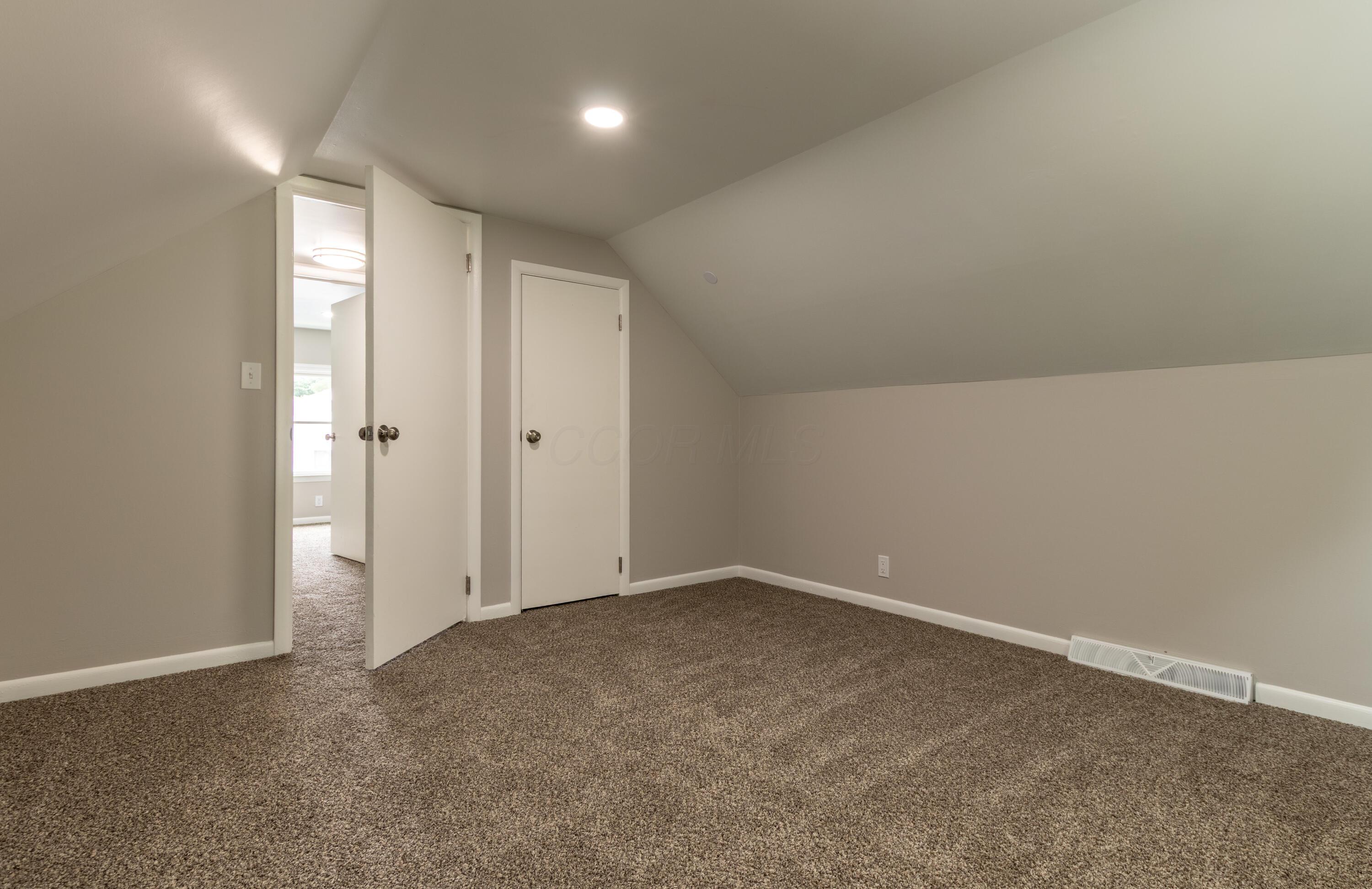 819 Spring Street Lancaster, OH 43130 - Photo 20 of 37 bedroom 3