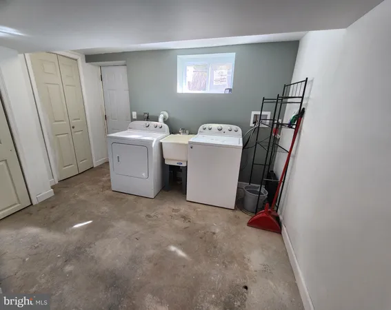 $1,950 | 2330 14th Place Southeast, Washington, DC 20020