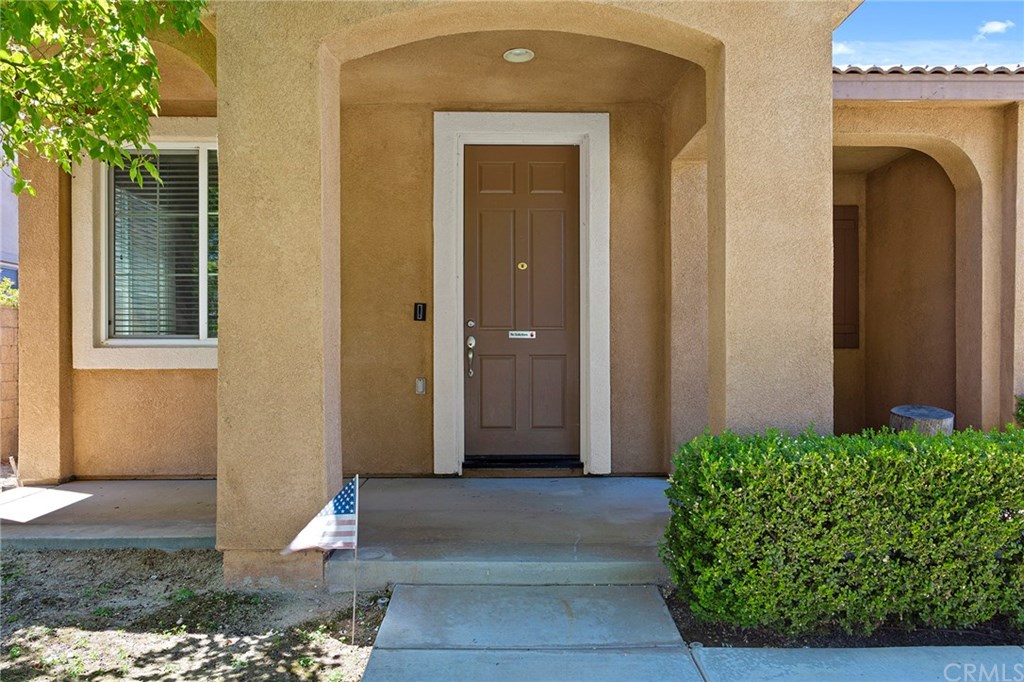 4865 Duskywing Road Hemet, CA 92545 - Photo 4 of 28 Gallery Image 4