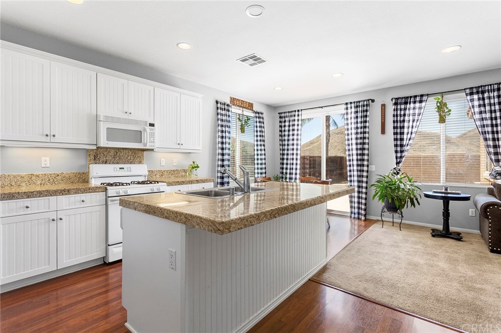 4865 Duskywing Road Hemet, CA 92545 - Photo 7 of 28 Gallery Image 7