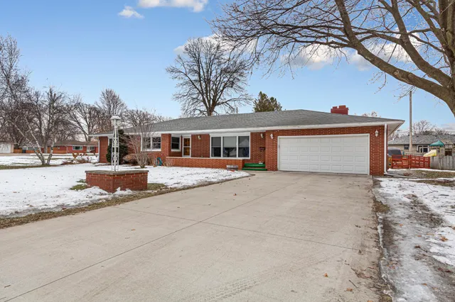 $359,900 | 421 Mc Indoe Street, Owatonna, MN 55060