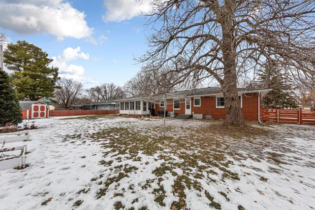 $359,900 | 421 Mc Indoe Street, Owatonna, MN 55060