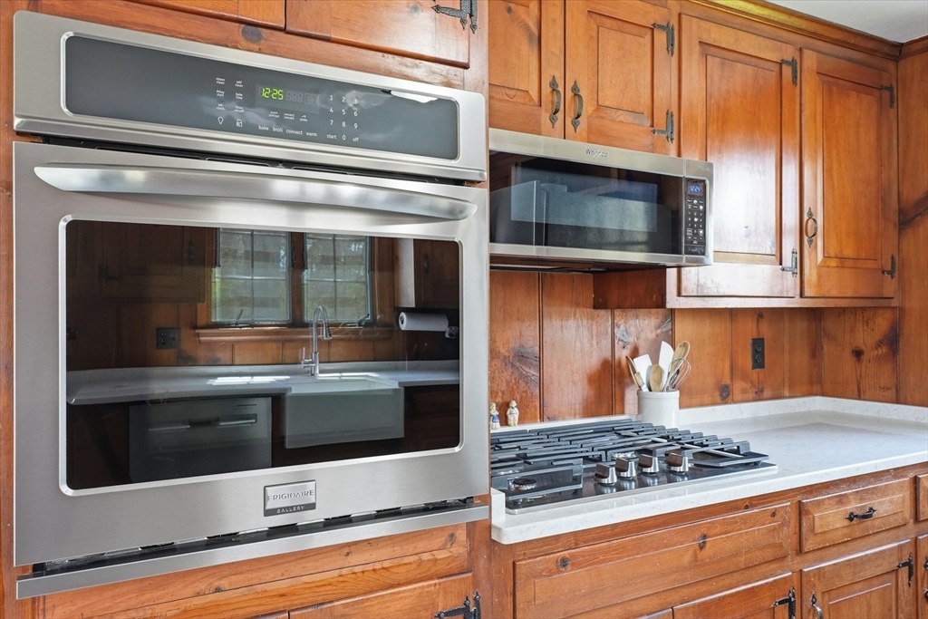 10 Lenway Road Newbury, MA 01922 - Photo 9 of 42 Gallery Image 9