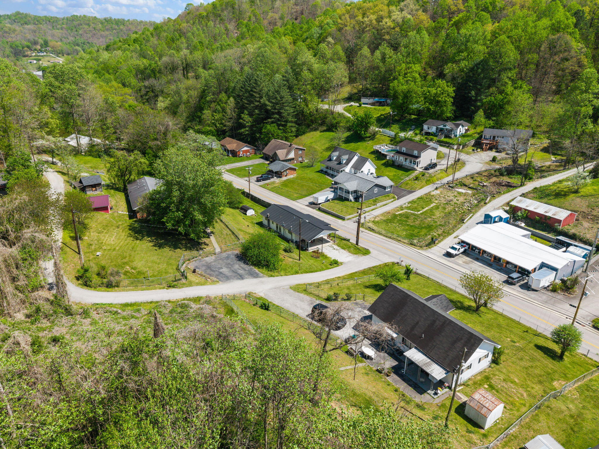 10 Frog Avenue Manchester, KY 40962 - Photo 60 of 62 18-web-or-mls-DJI_20260415142529_0060_D