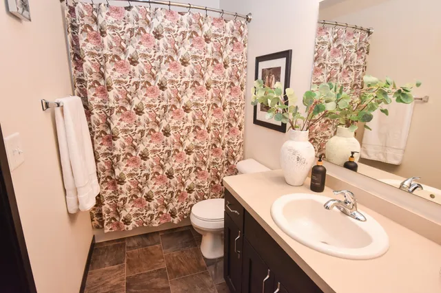 $399,000 | 7454 21st Street South, Fargo, ND 58104