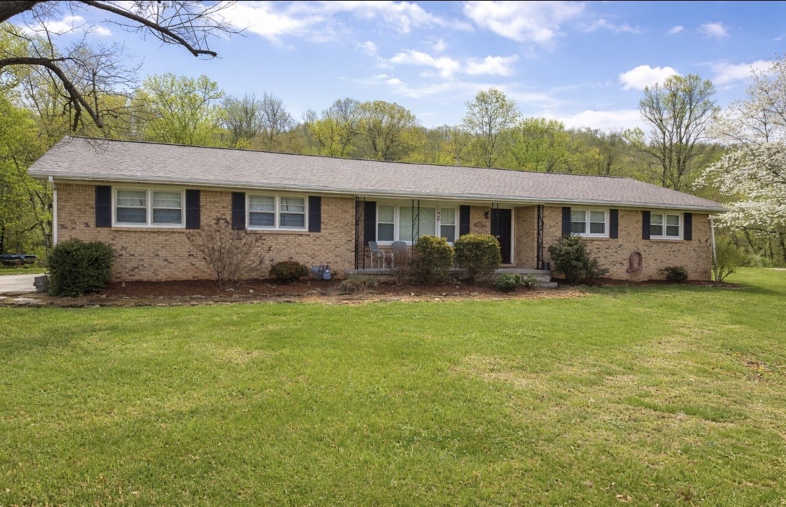 906 Riverside Circle Celina, TN 38551 - Photo 11 of 59 Gallery Image 11
