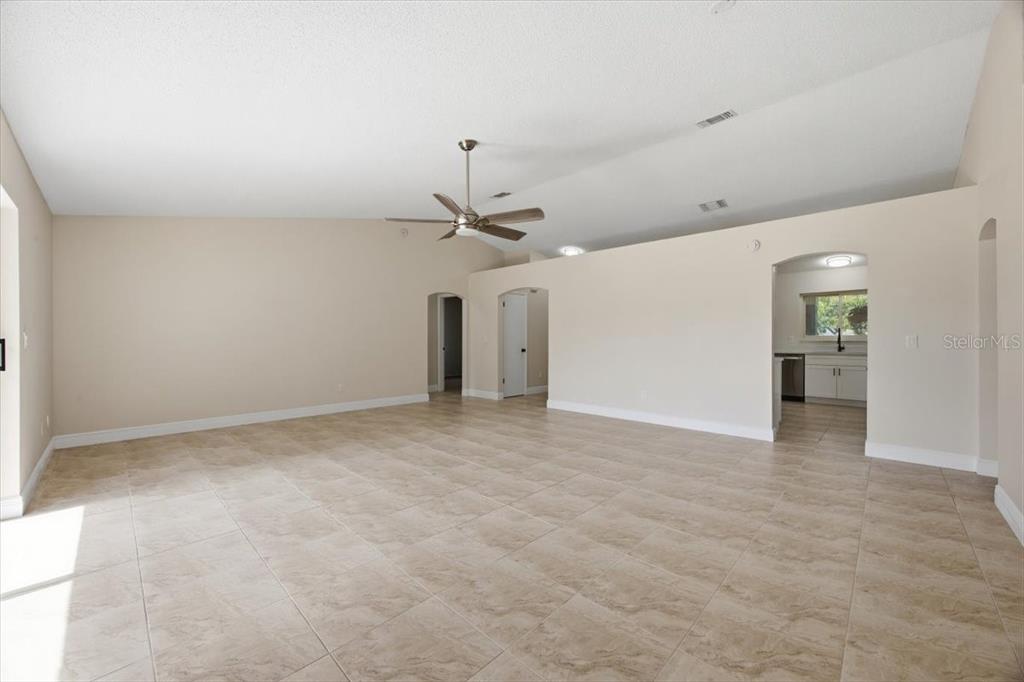 910 Amy Ridge Court Kissimmee, FL 34747 - Photo 15 of 27 Gallery Image 15