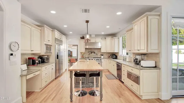 $4,550,000 | 1929 Lyans Drive, La Canada Flintridge, CA 91011