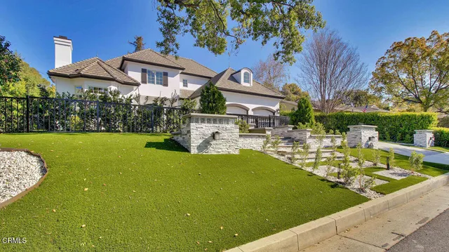 $4,550,000 | 1929 Lyans Drive, La Canada Flintridge, CA 91011