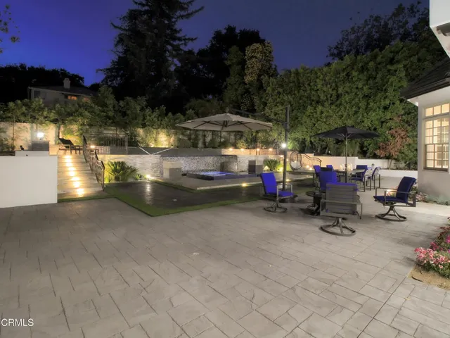 $4,550,000 | 1929 Lyans Drive, La Canada Flintridge, CA 91011