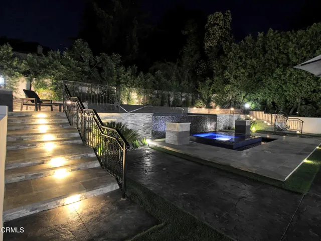 $4,550,000 | 1929 Lyans Drive, La Canada Flintridge, CA 91011