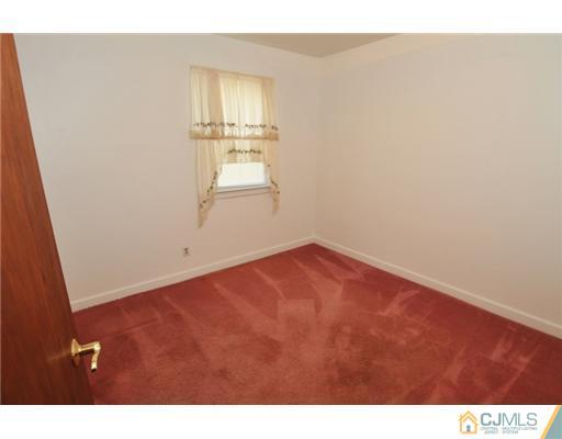 44 Idlewild Road Edison, NJ 08817 - Photo 15 of 15 a view of empty room