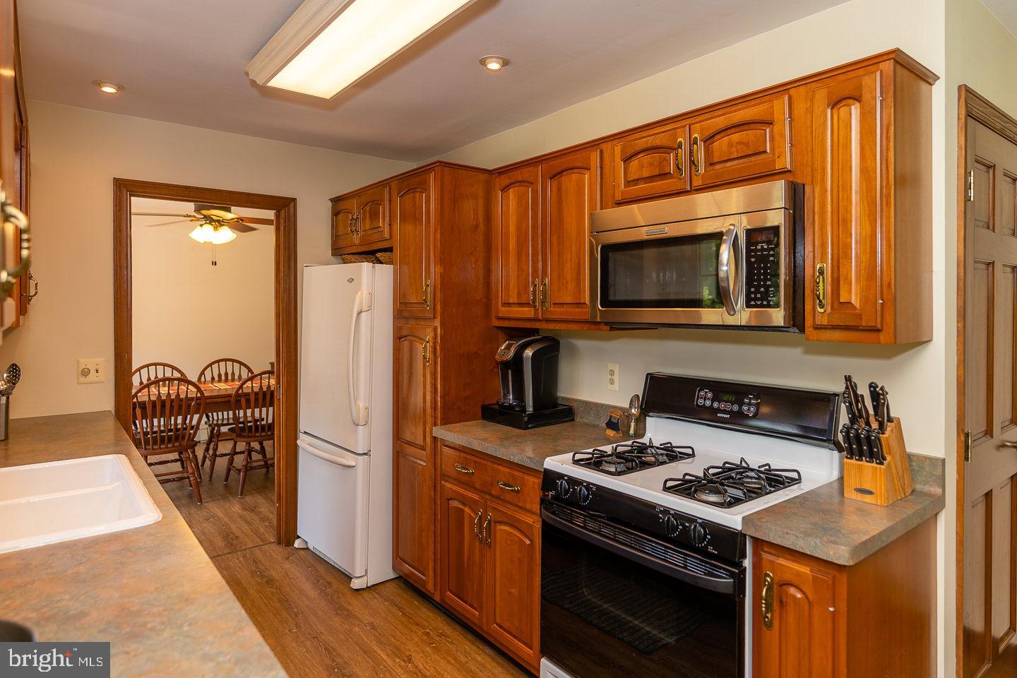 4742 Beck Road Emmaus, PA 18049 - Photo 8 of 24 Gallery Image 8