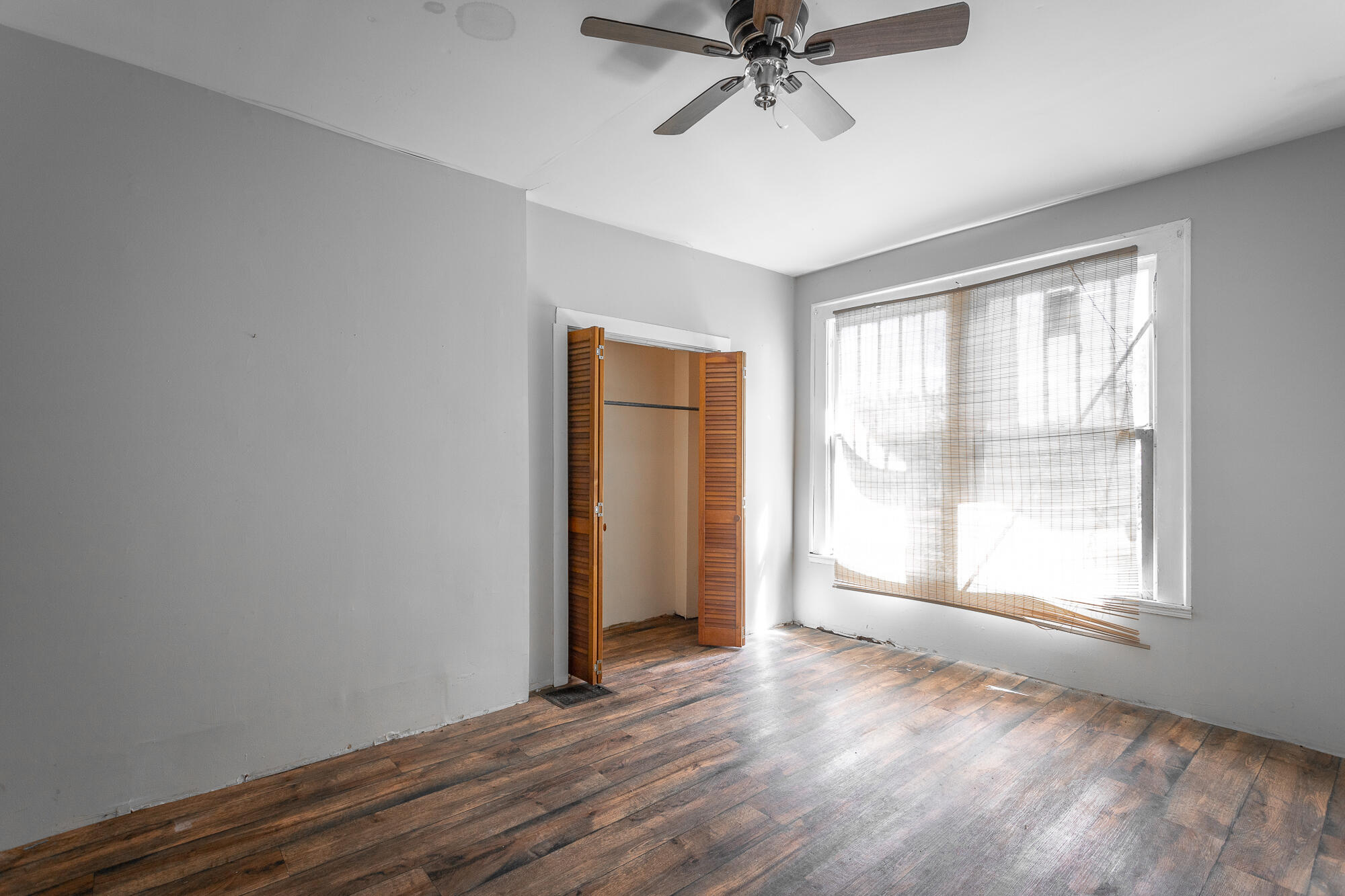 9514 East Brainerd Road Chattanooga, TN 37421 - Photo 26 of 42 Bedroom