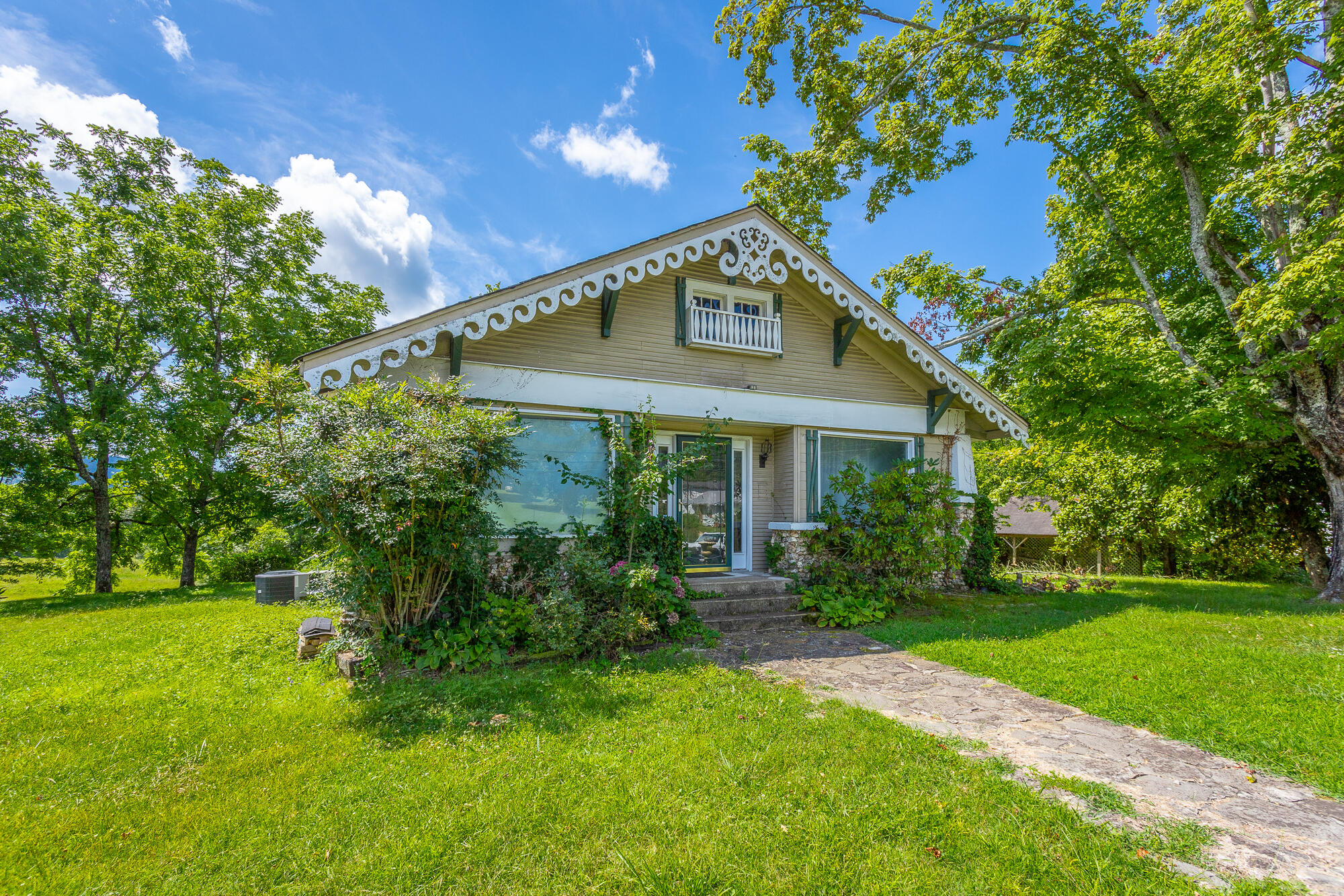 9514 East Brainerd Road Chattanooga, TN 37421 - Photo 3 of 42 Front of the House