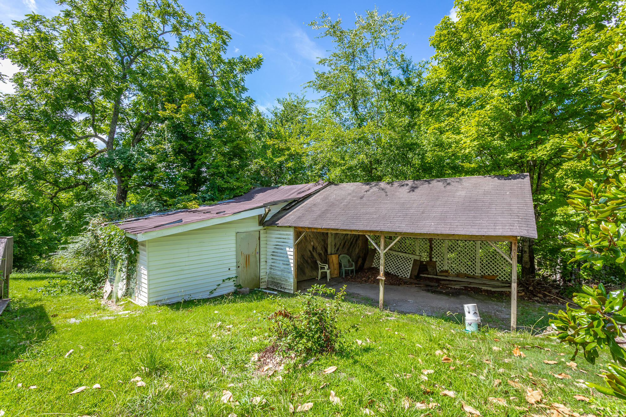9514 East Brainerd Road Chattanooga, TN 37421 - Photo 40 of 42 Shed