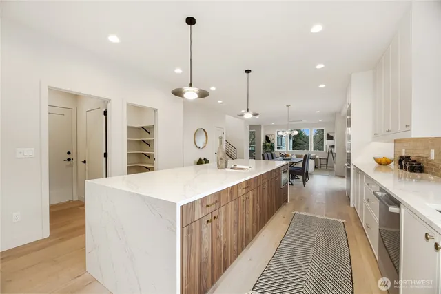 $2,288,000 | 8108 126th Avenue Northeast, Kirkland, WA 98033