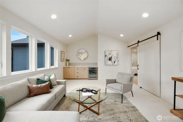 $2,288,000 | 8108 126th Avenue Northeast, Kirkland, WA 98033