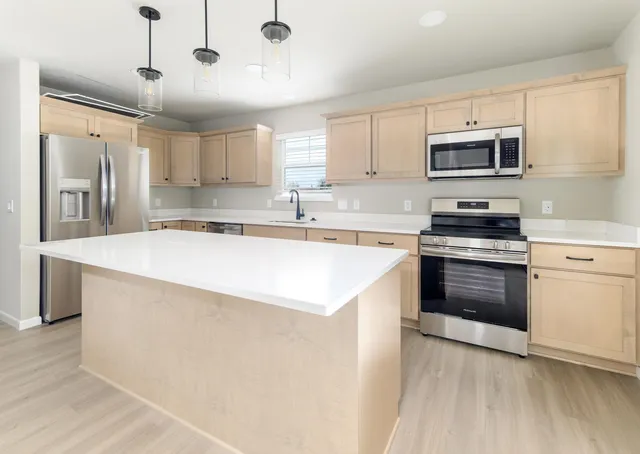 $389,900 | 1077 Tundra, Oregon, WI 53575