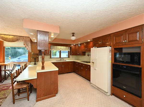 $260,000 | 610 North Forest Drive, Winamac, IN 46996