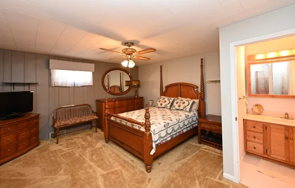 $260,000 | 610 North Forest Drive, Winamac, IN 46996