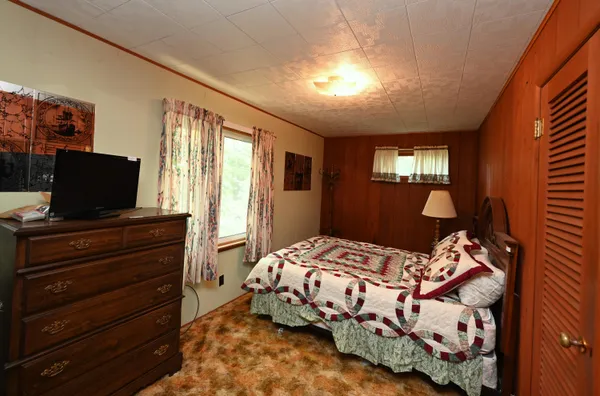 $260,000 | 610 North Forest Drive, Winamac, IN 46996