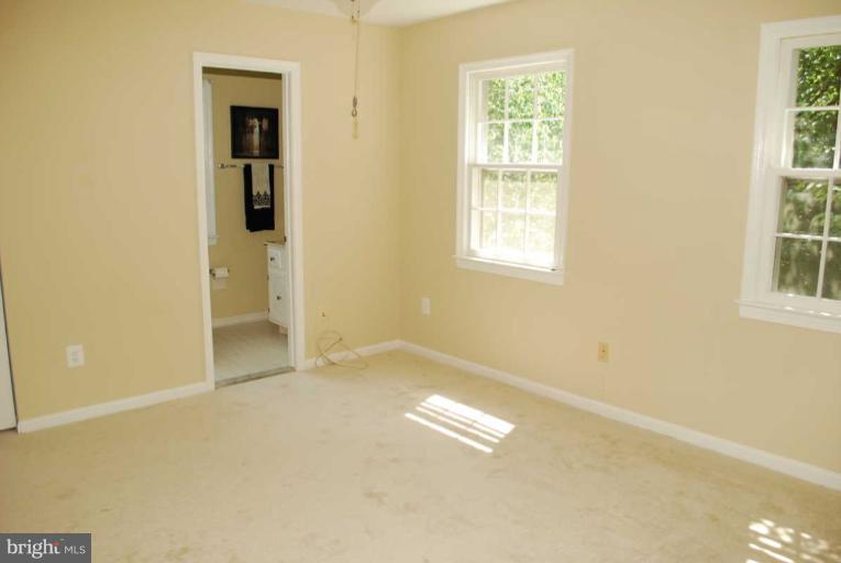 8571 Tyrolean Way Springfield, VA 22153 - Photo 21 of 22 Bedroom (Master)