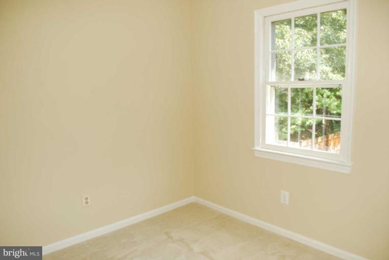 8571 Tyrolean Way Springfield, VA 22153 - Photo 22 of 22 Bedroom