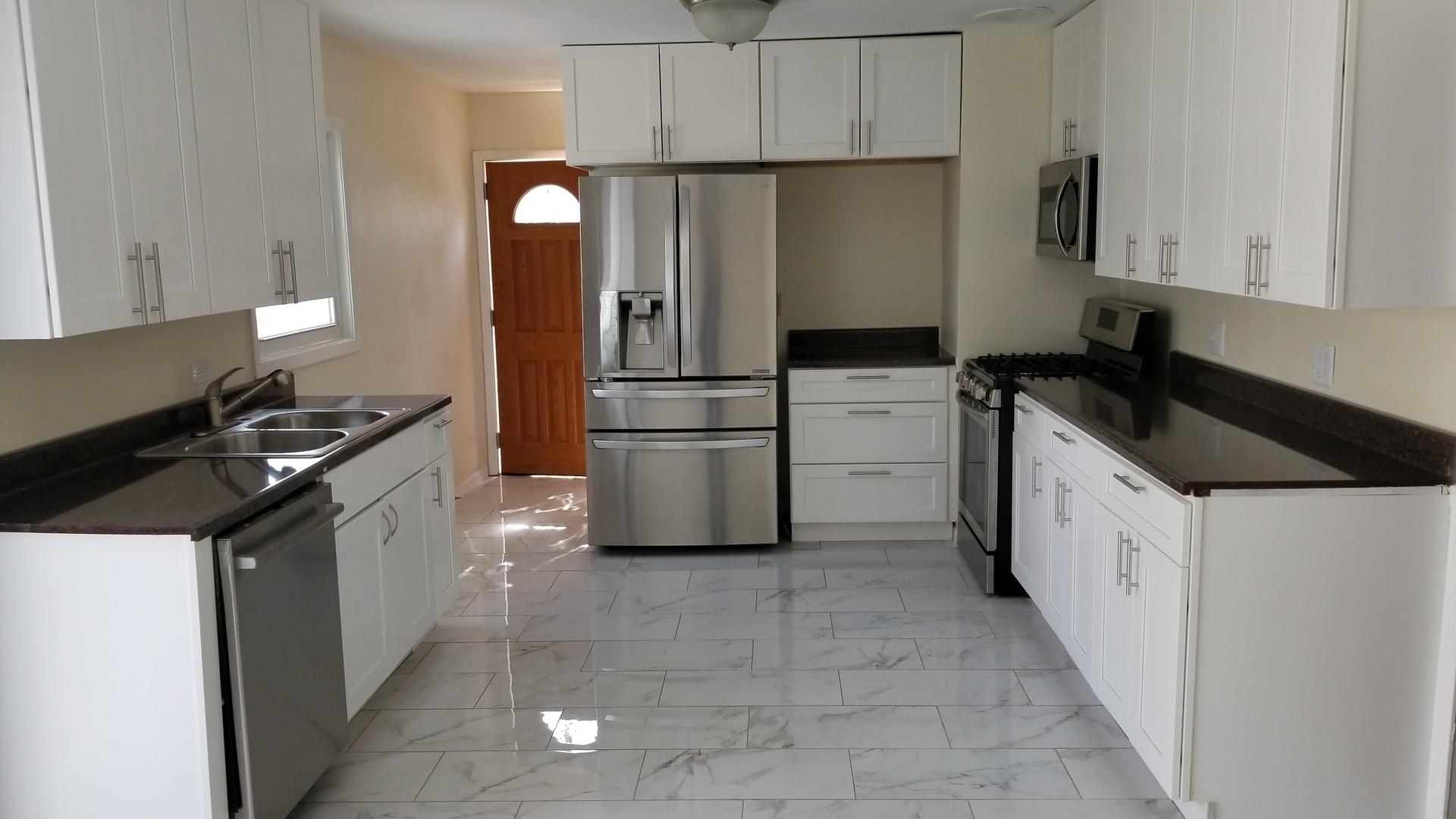 18120 West Big Oaks Road Grayslake, IL 60030 - Photo 3 of 17