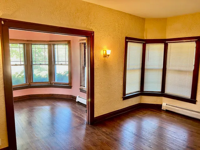 $1,950 | 1701 Victoria Avenue, North Chicago, IL 60064