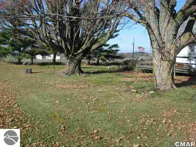7660 West Broomfield Road Remus, MI 49340 - Photo 16 of 17 1768094-15.JPG