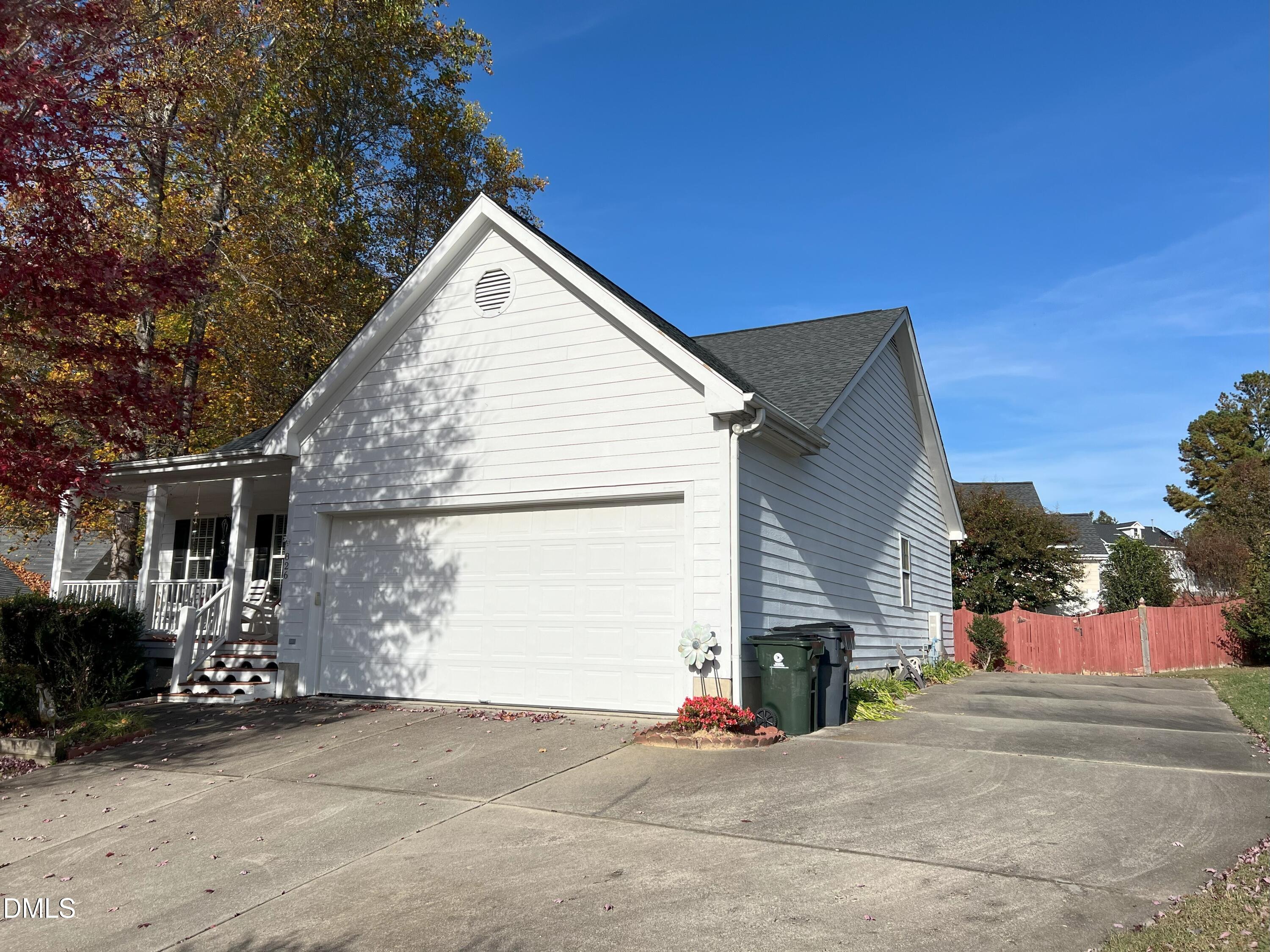 826 Shackleton Road Apex, NC 27502 - Photo 2 of 27 2-IMG_7404