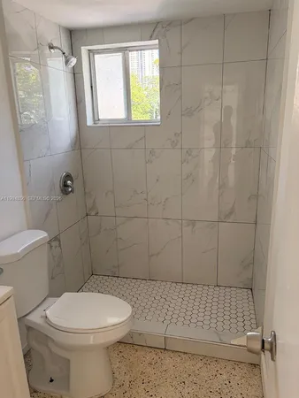 $2,000 | 428 Southwest 5th Avenue, Unit 203, Miami, FL 33130