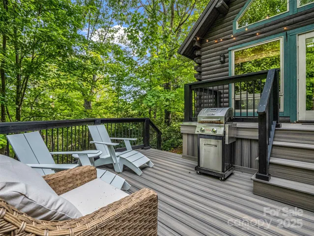 $549,000 | 105 Sunset Cove Road, Lake Lure, NC 28746
