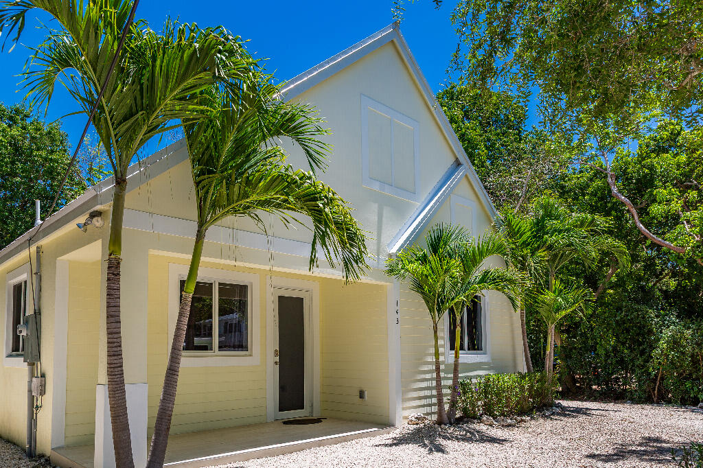 143 North Hammock Road Islamorada, FL 33036 - Photo 4 of 33 42147_6a29ff2e3d56a_06.11.2026_image-4