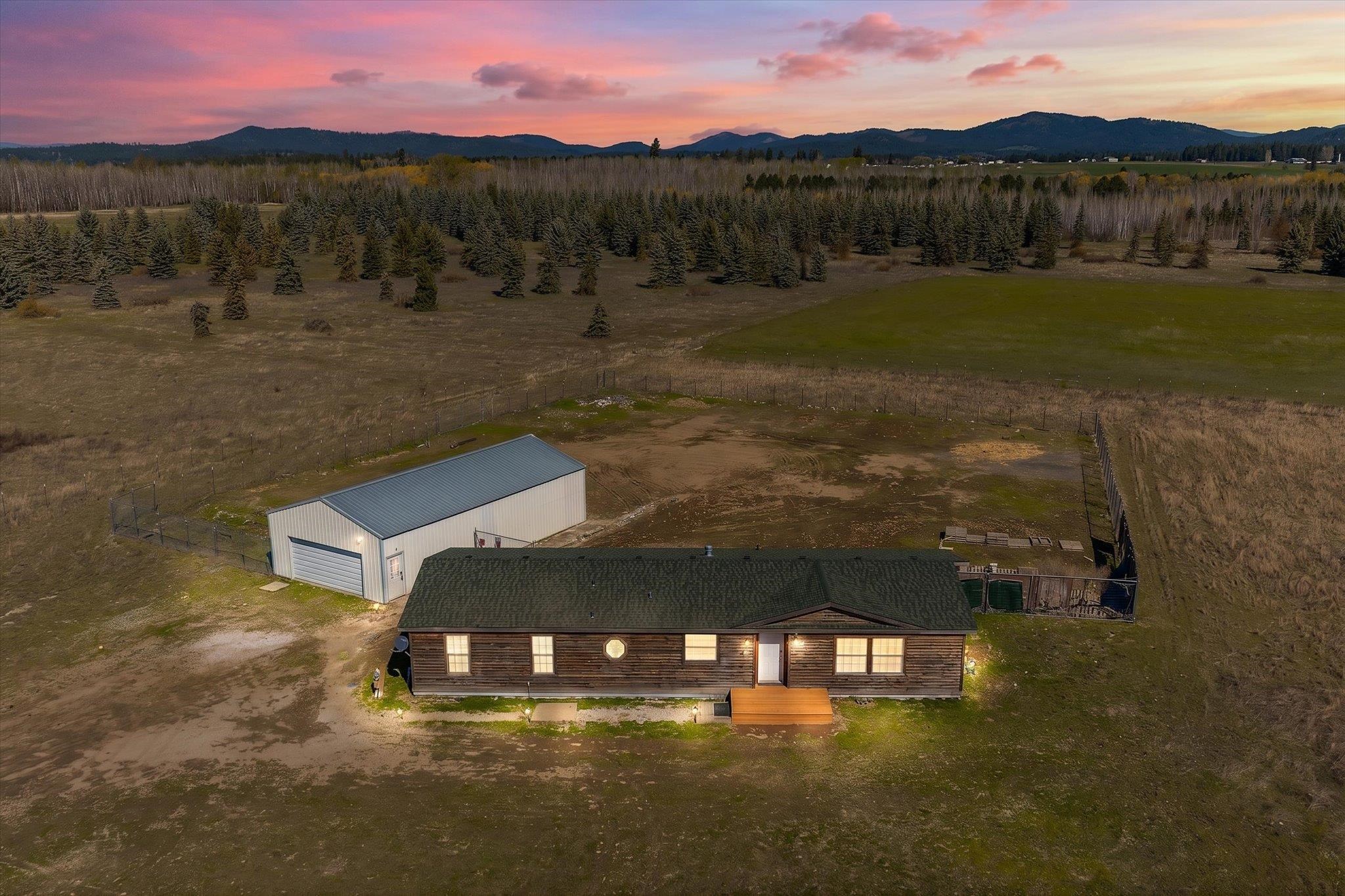 3808 West Montgomery Road Deer Park, WA 99006 - Photo 2 of 49