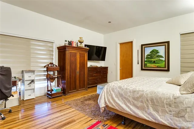 $669,000 | 2404 South 43rd Street, McAllen, TX 78503