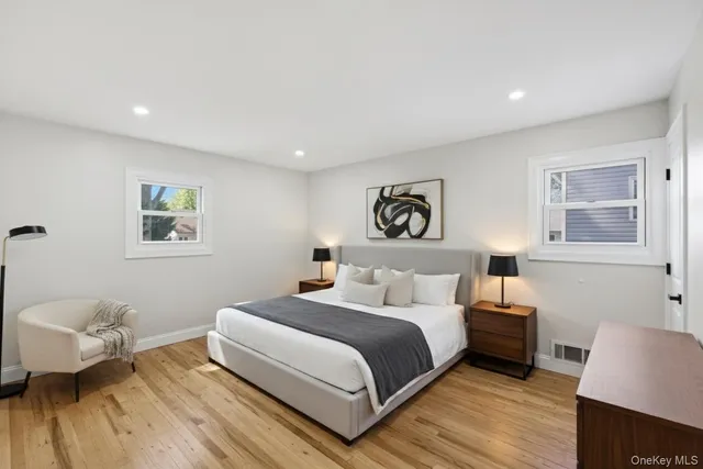 $648,999 | 792 Glendale Road, West Babylon, NY 11704