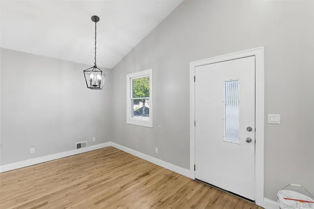 $648,999 | 792 Glendale Road, West Babylon, NY 11704