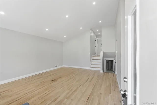 $648,999 | 792 Glendale Road, West Babylon, NY 11704